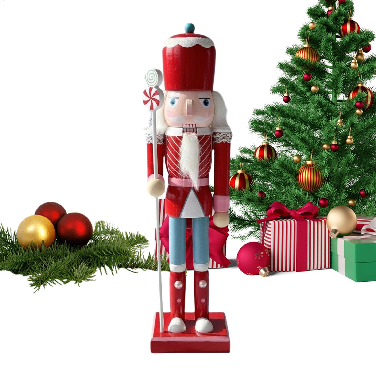 دمية خشبية لجندي كسارة البندق  - مراجعة Nutcracker Figurine وسعره