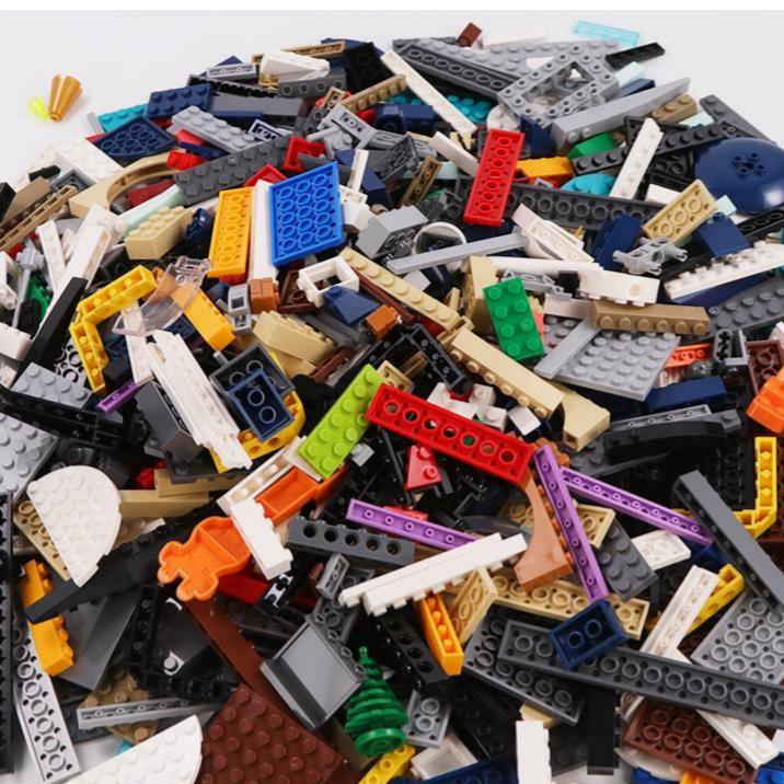 1500 جرام من قطع البناء العشوا - مراجعة Lego Set City وسعره
